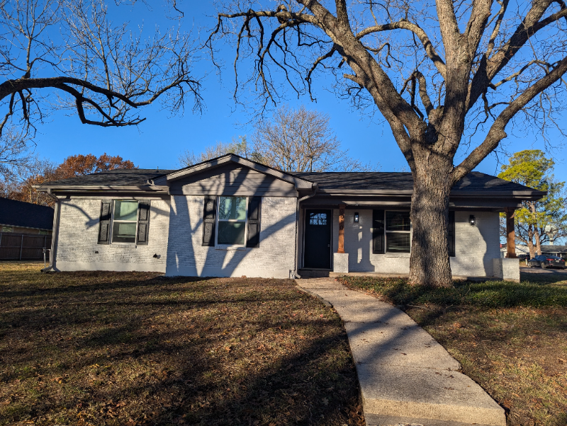 3010 Canterbury Cir in Sherman, TX - Building Photo