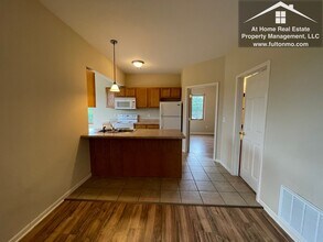 2606 N Bluff St-Unit -Apartment 210 in Fulton, MO - Building Photo - Building Photo