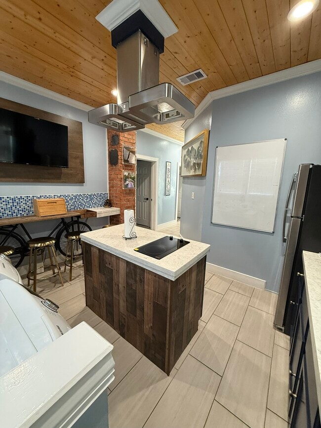 property at 2312 37th St