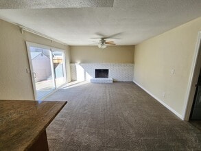 735 Wedgewood Dr in Pittsburg, CA - Building Photo - Building Photo