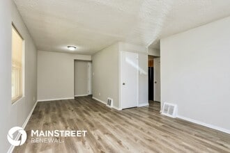 10309 Galloway Dr in St. Louis, MO - Foto de edificio - Building Photo