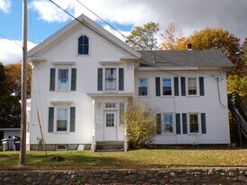 205 Main St in Orono, ME - Building Photo