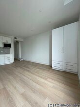 1127 Harrison Ave in Boston, MA - Building Photo - Building Photo