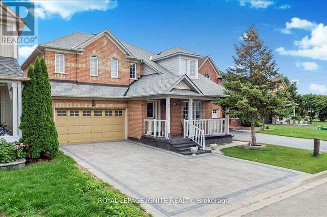 7210 Lulworth Ct in Mississauga, ON - Building Photo - Building Photo
