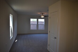 4049 Cinnabar Ave in Merced, CA - Building Photo - Building Photo