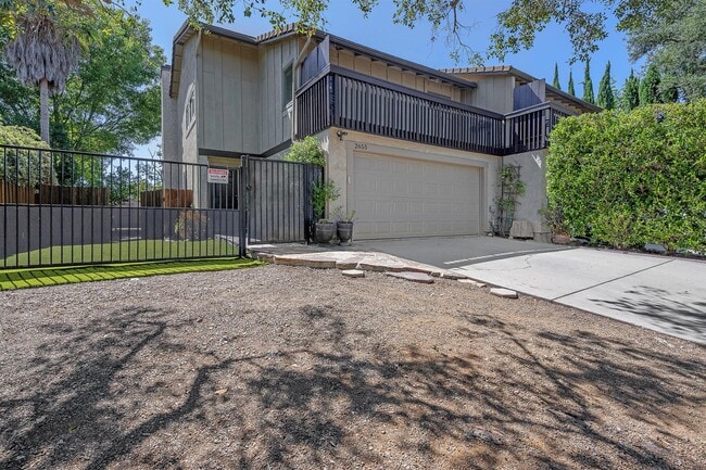 property at 2655 Calle Abedul