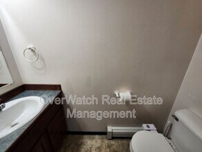 11854 Galloway Loop in Anchorage, AK - Building Photo - Building Photo