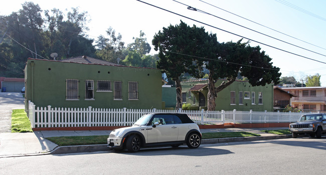 1622 Morton Ave in Los Angeles, CA - Foto de edificio - Building Photo