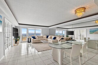 3000 E Sunrise Blvd, Unit PHB in Fort Lauderdale, FL - Foto de edificio - Building Photo