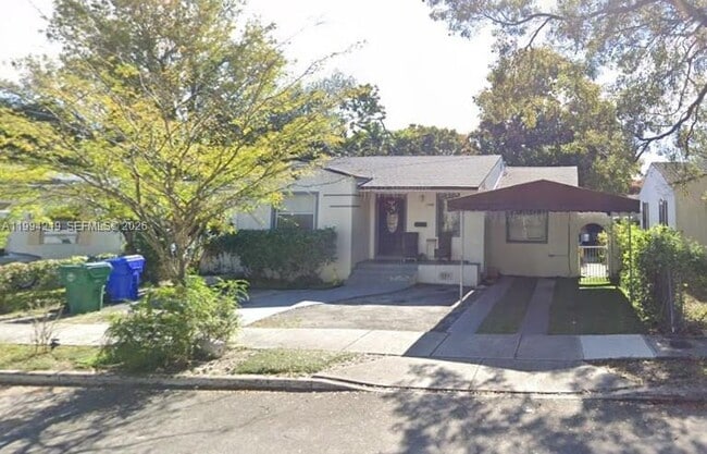 1026 NW 50th St in Miami, FL - Building Photo - Building Photo