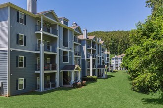 Seasons at Biltmore Lake Condominiums in Candler, NC - Building Photo - Building Photo