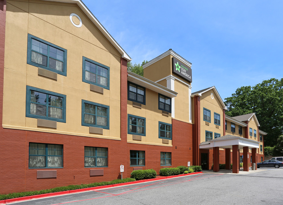 Furnished Studio - Alpharetta in Alpharetta, GA - Foto de edificio