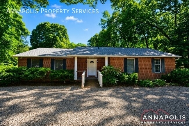 property at 921 Blue Ridge Dr