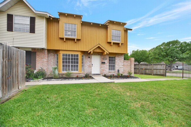 3826 Willow Springs Ln in Houston, TX - Building Photo - Building Photo