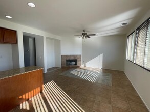 80085 Peak Forest Dr in Indio, CA - Building Photo - Building Photo