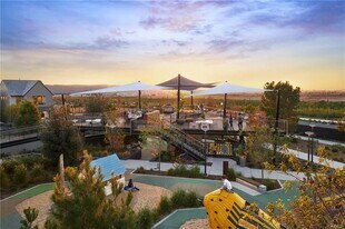 124 Sash in Irvine, CA - Building Photo