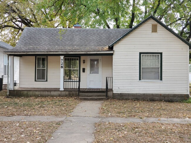 property at 728 Lincoln Ave