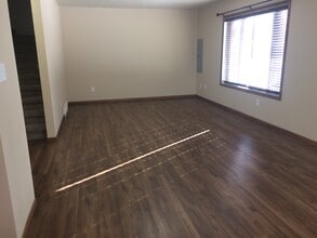 3509 Veralta Dr in Cedar Falls, IA - Building Photo - Building Photo