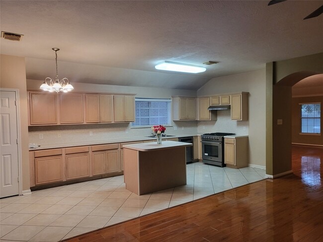 5406 Meadow Canyon Dr in Sugar Land, TX - Building Photo - Building Photo