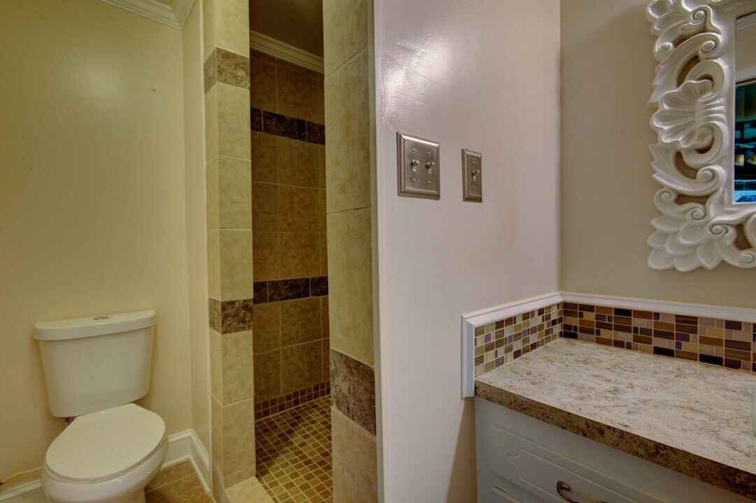 6412 Tomahawk Ln in Charlotte, NC - Building Photo