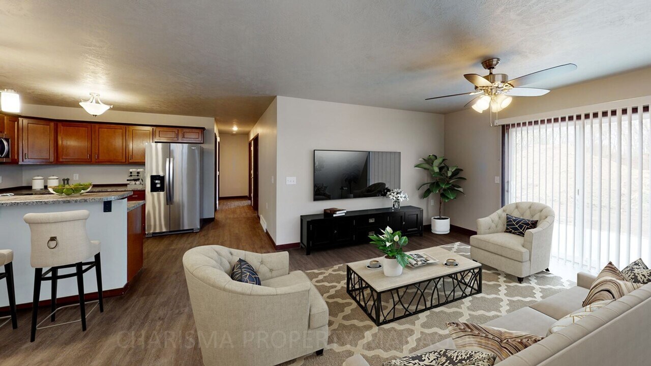 1410 Kayla Pl in Harrisburg, SD - Building Photo
