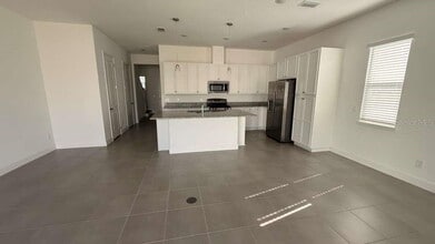 12572 Westhaven Oak Dr in Winter Garden, FL - Building Photo - Building Photo