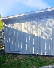 9 Hunters Rd in Norwich, CT - Building Photo - Building Photo