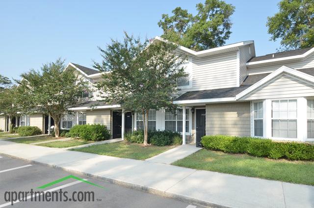 Laurel Park Apartments in Ocala, FL - Foto de edificio - Building Photo