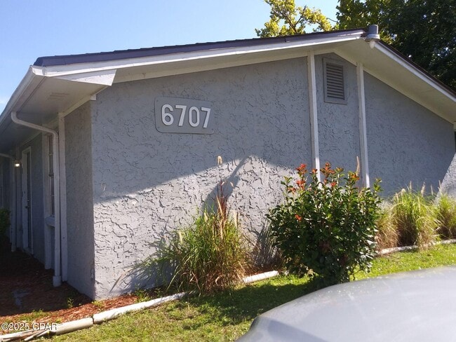 property at 6707-6722 FL-22