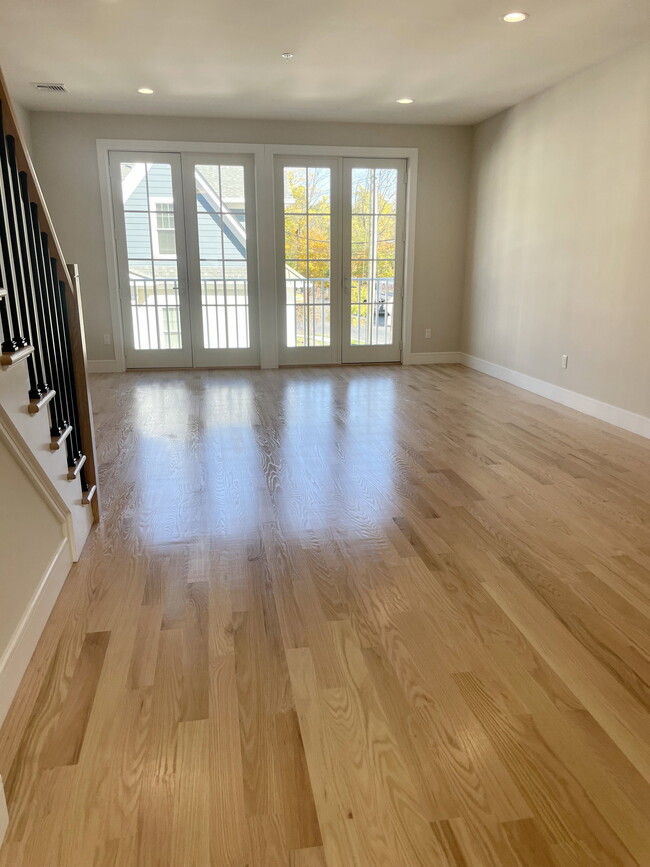 property at 100 Schraalenburgh Rd