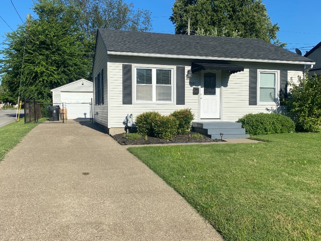 2501 Sherry Rd in Louisville, KY - Foto de edificio - Building Photo