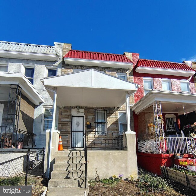 2664 W Franklin St in Baltimore, MD - Building Photo - Building Photo