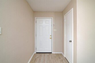 6631 Parkview Ln in North Richland Hills, TX - Building Photo - Building Photo