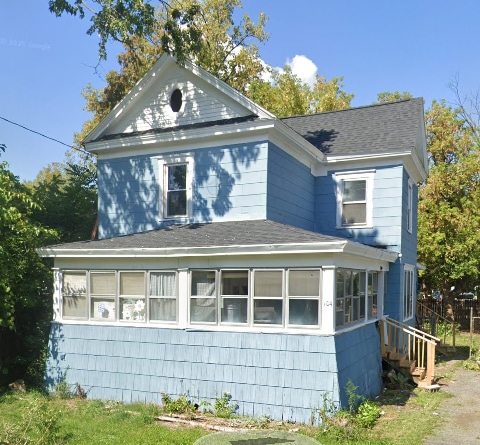 104 W Roswell Ave in Nedrow, NY - Building Photo - Building Photo