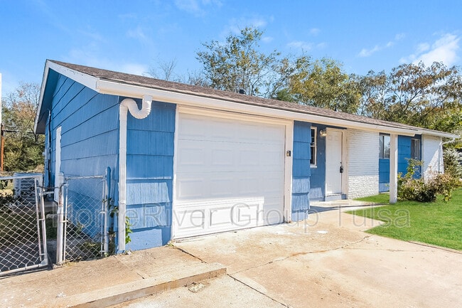 3729 N Lansing Pl in Tulsa, OK - Building Photo - Building Photo