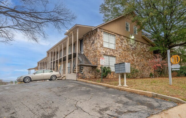 The Cliffs in Birmingham, AL - Building Photo - Interior Photo