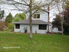 19915 SW Muddy Valley Rd in McMinnville, OR - Building Photo - Building Photo