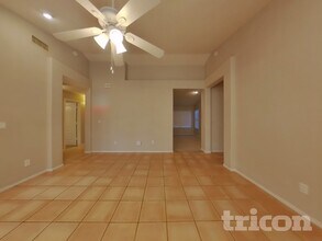 1411 W Villa Theresa Dr in Phoenix, AZ - Building Photo - Building Photo