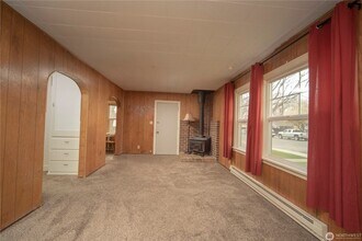 302 S Walnut St in Ellensburg, WA - Building Photo - Building Photo