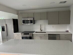 5082 Pat Pl in West Palm Beach, FL - Building Photo - Building Photo