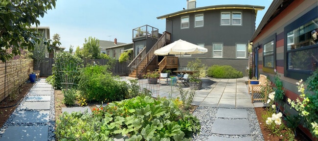 857 53rd St, Unit B in Oakland, CA - Foto de edificio - Building Photo