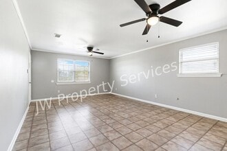 2203-2203 Octavia Dr in Chalmette, LA - Foto de edificio - Building Photo