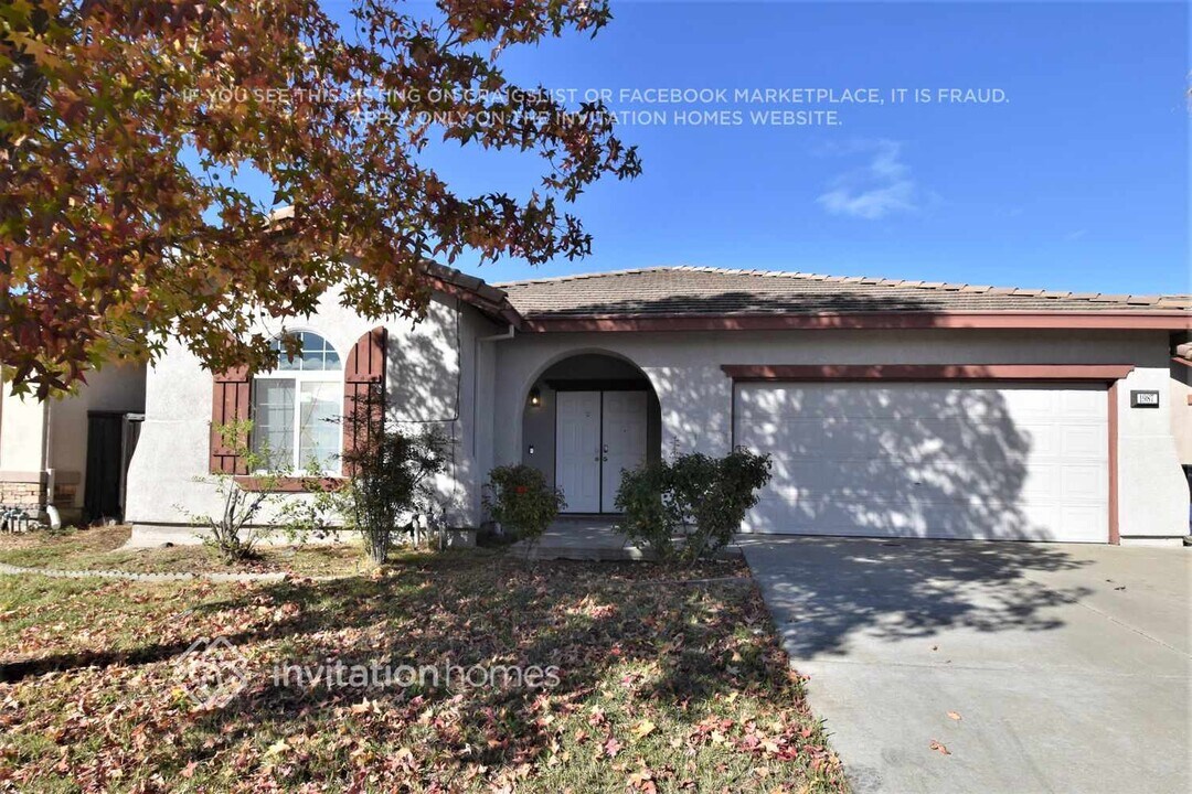 1987 Bonavista Way in Sacramento, CA - Foto de edificio