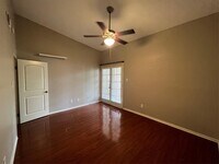 2001 Bering Dr photo'