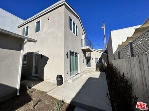 1337 23rd St in Santa Monica, CA - Building Photo - Building Photo