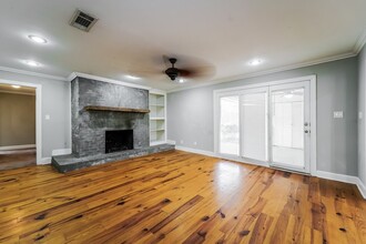 1403 Belle Glade St in Jackson, MS - Foto de edificio - Building Photo