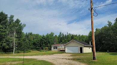 38340 Meadow Rd in Nashwauk, MN - Building Photo - Building Photo