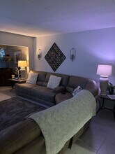 821 Patricia Ave, Unit # 102 in Dunedin, FL - Building Photo - Building Photo