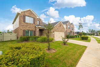 10294 S Goshawk Trl in The Woodlands, TX - Building Photo - Building Photo