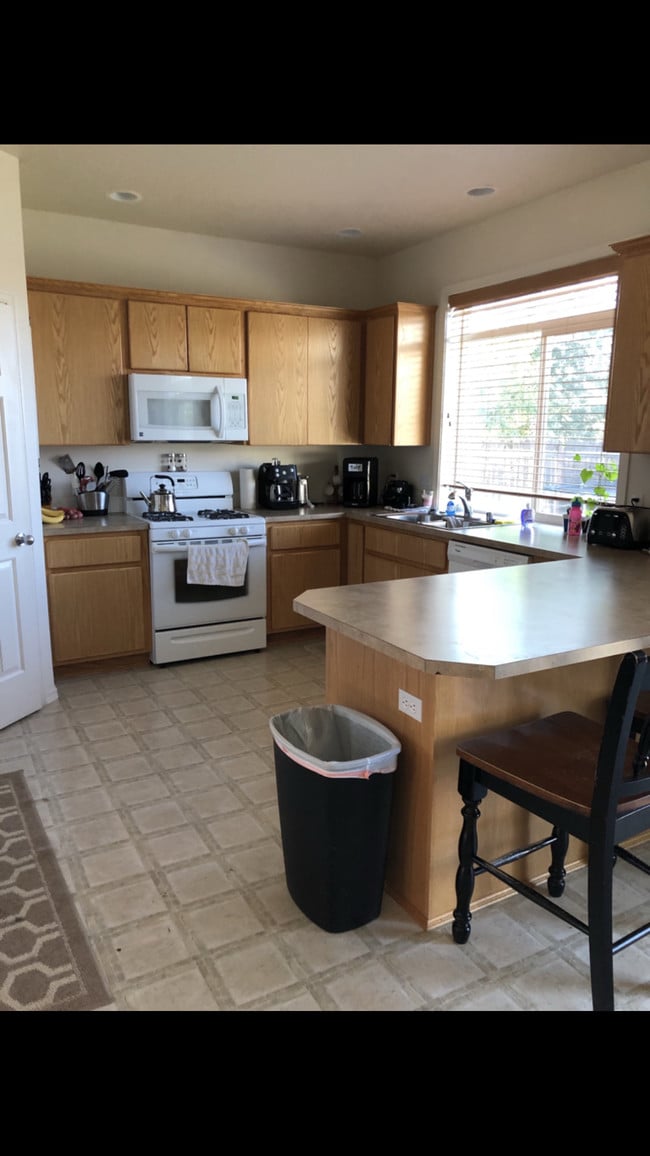 property at 540 S Glenmoor Dr